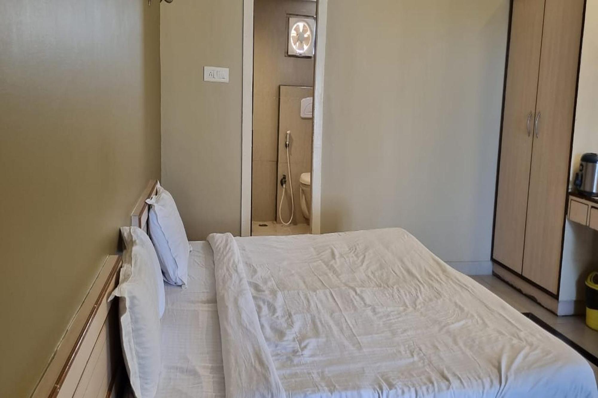 Rupis Resort Near Udaipur Airport Dabok 外观 照片