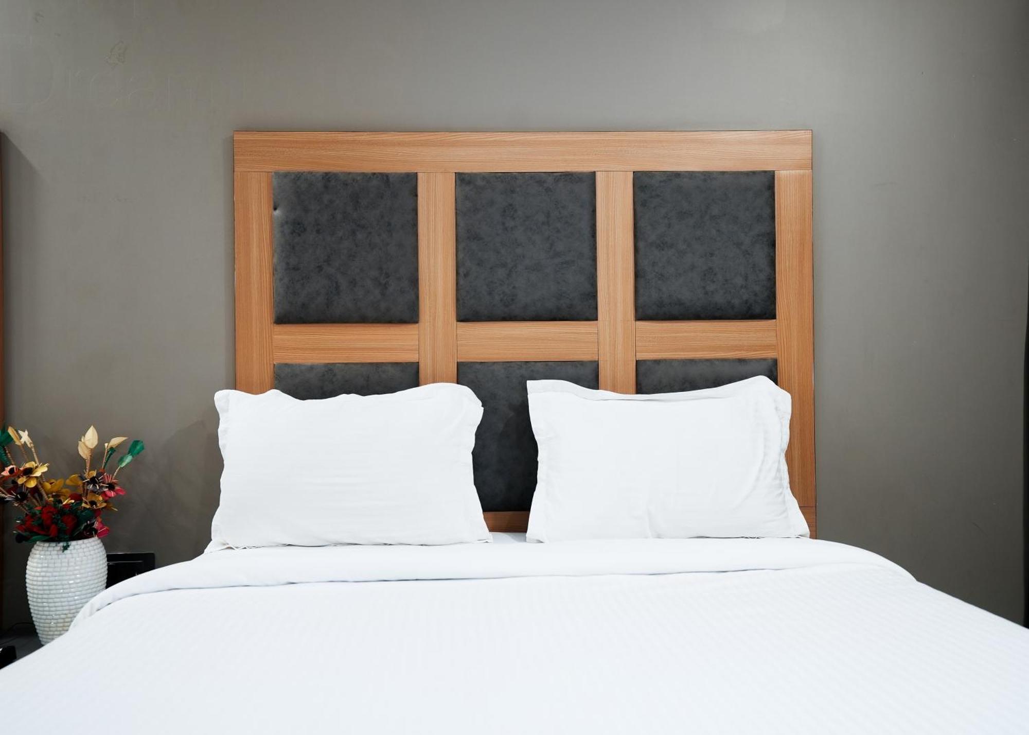 Rupis Resort Near Udaipur Airport Dabok 外观 照片