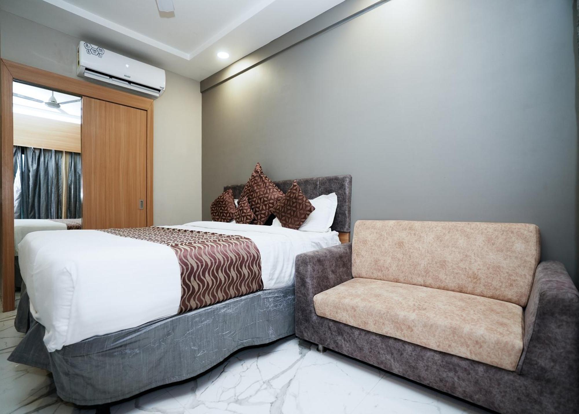 Rupis Resort Near Udaipur Airport Dabok 外观 照片