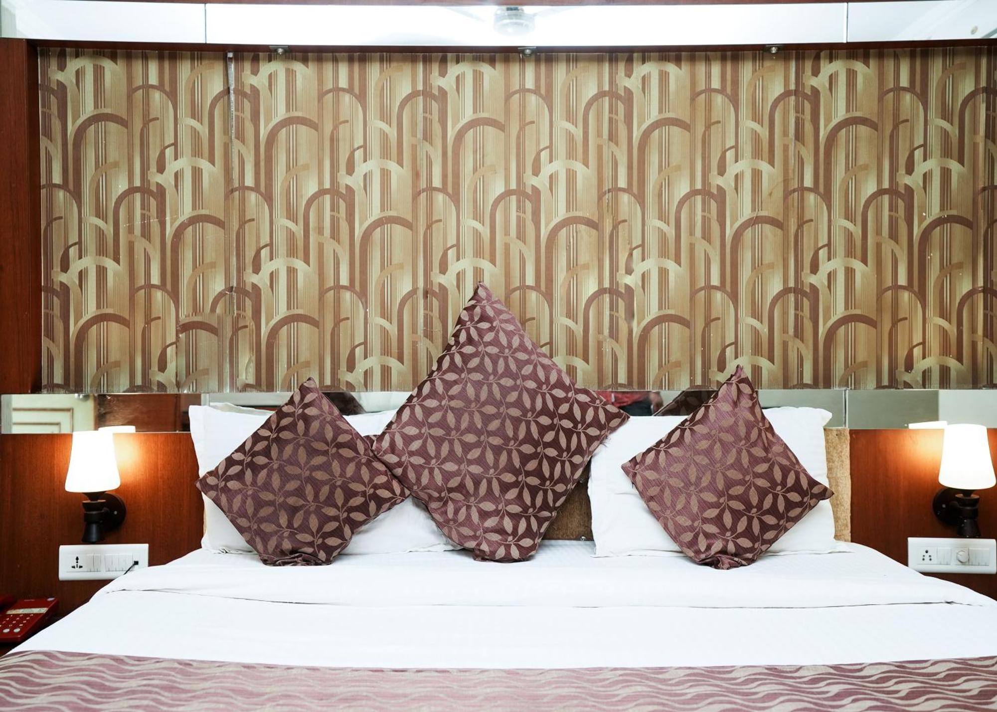 Rupis Resort Near Udaipur Airport Dabok 外观 照片