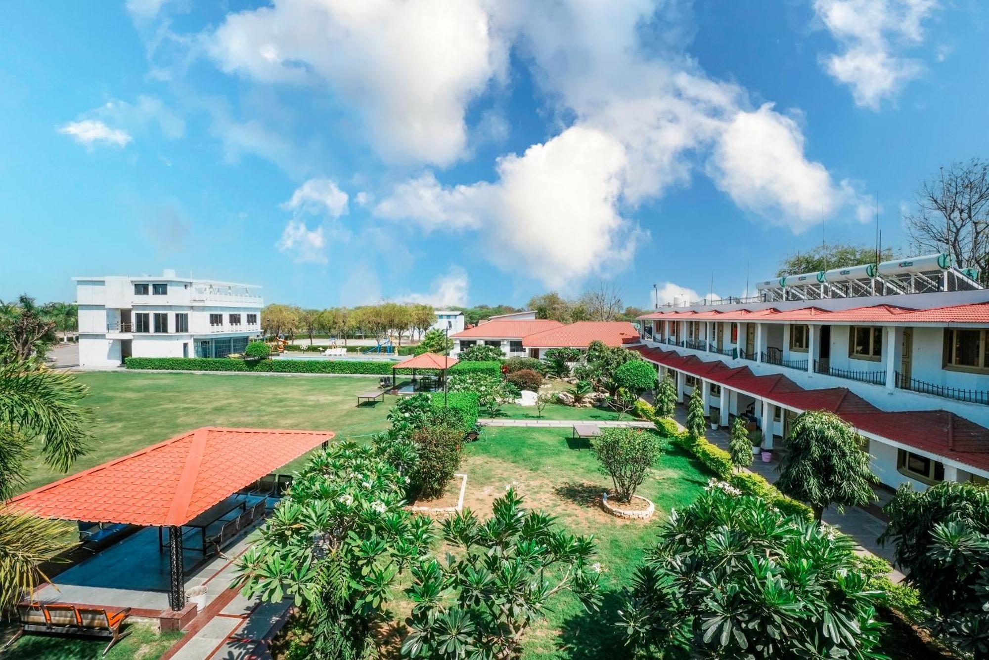 Rupis Resort Near Udaipur Airport Dabok 外观 照片